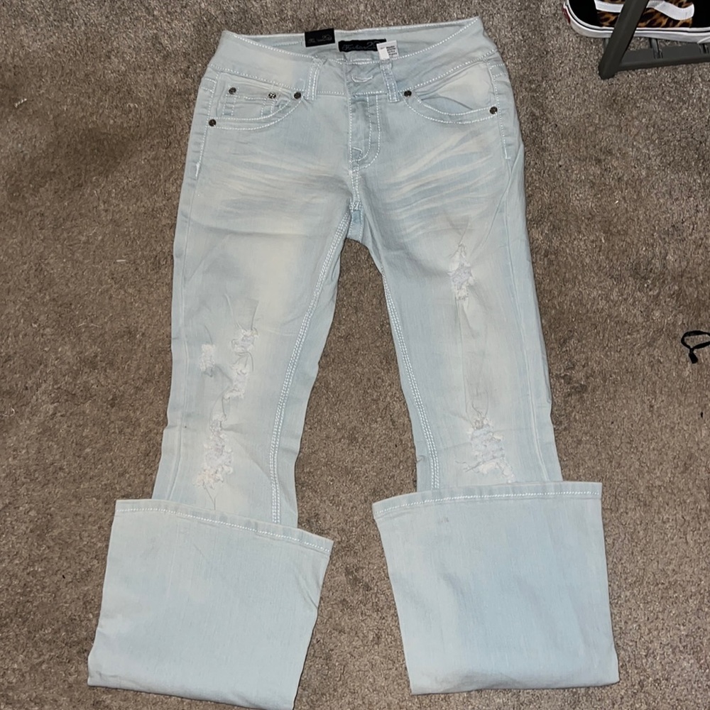Light Flare Jeans